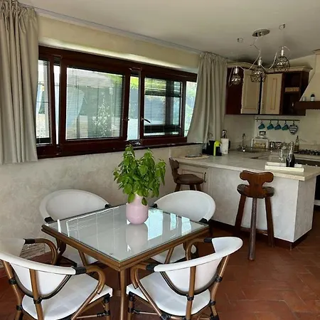 Sole Delle Marche Apartment *